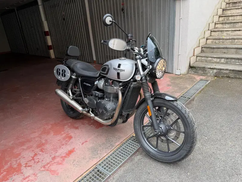 Triumph Street Twin 900 (2017 - 18)