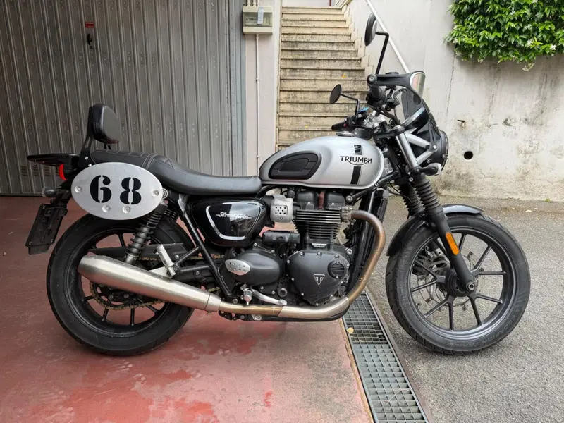 Triumph Street Twin 900 (2017 - 18) (2)