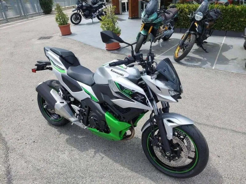 Kawasaki Z7 Hybrid (2024 - 26) (2)