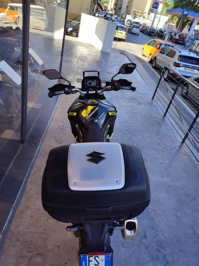 Suzuki V-Strom 800SE (2025 - 26) (4)