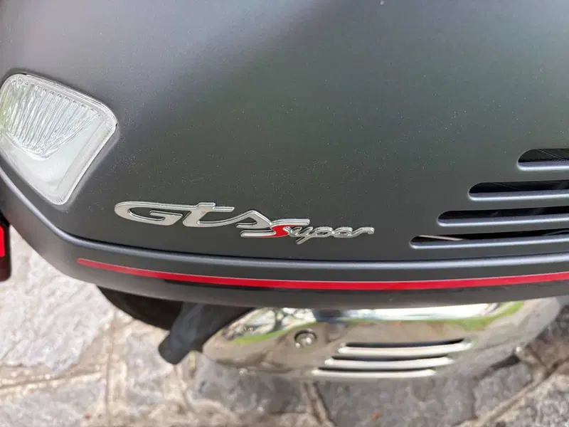 Vespa GTS 300 Super Hpe (2021 - 22) (6)