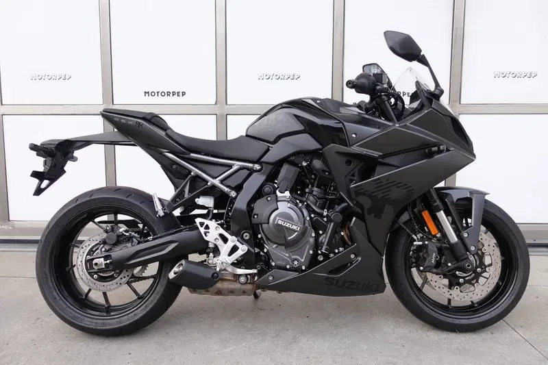 Suzuki GSX-8R (2024 - 26) (3)