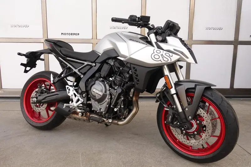 Suzuki GSX-8S (2025 - 26) (3)