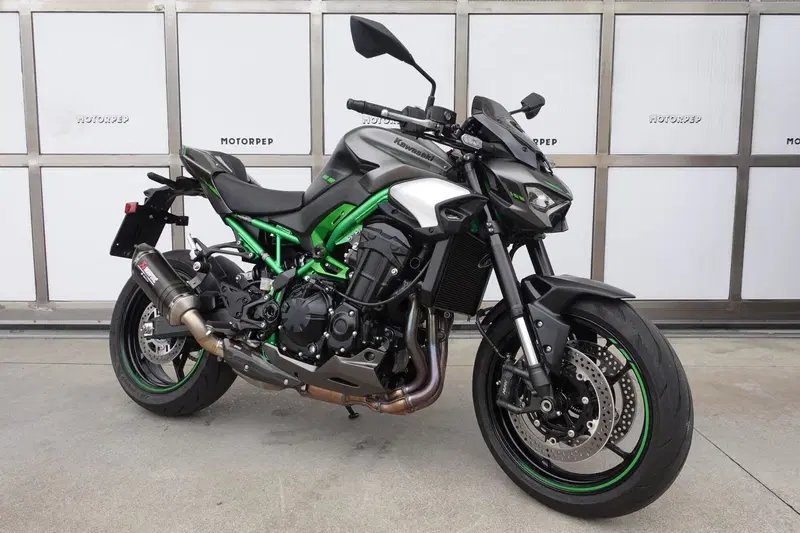 Kawasaki Z 900 Performance (2025 - 26)