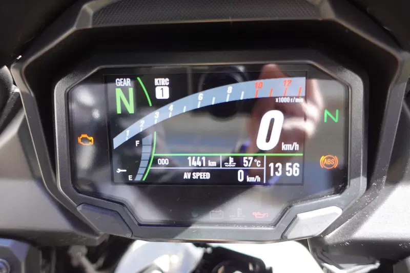 Kawasaki Versys 650 (2021 - 24) (5)