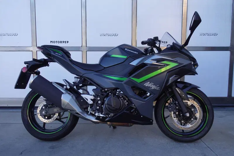 Kawasaki Ninja 500 SE (2024 - 26) (2)