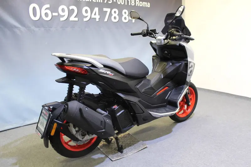 Aprilia SR GT 125 (2022 - 24) (4)
