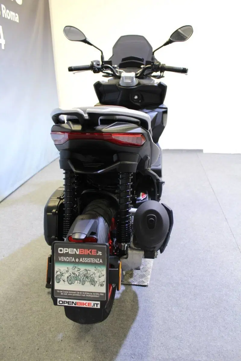 Aprilia SR GT 125 (2022 - 24) (5)