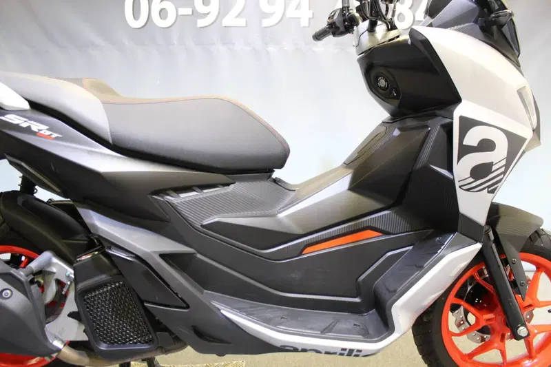 Aprilia SR GT 125 (2022 - 24) (9)