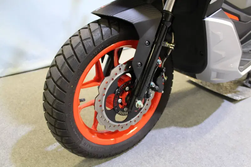 Aprilia SR GT 125 (2022 - 24) (14)