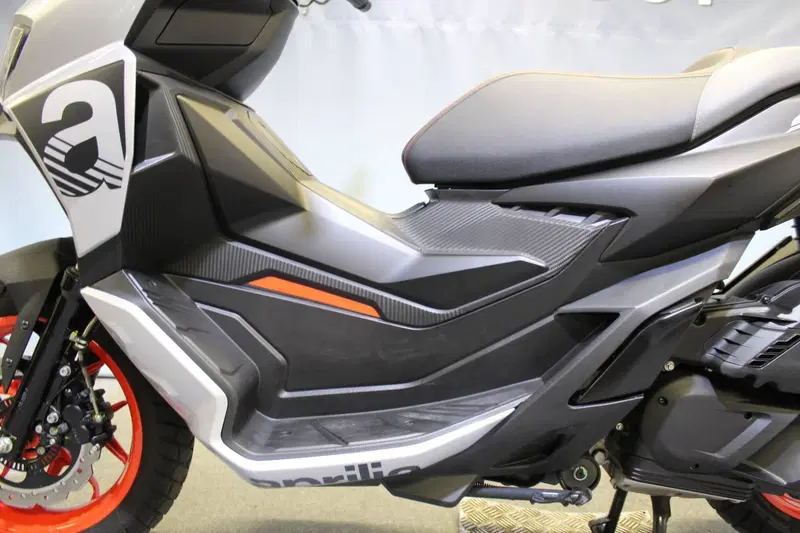 Aprilia SR GT 125 (2022 - 24) (15)