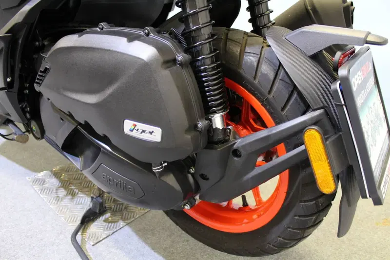 Aprilia SR GT 125 (2022 - 24) (16)