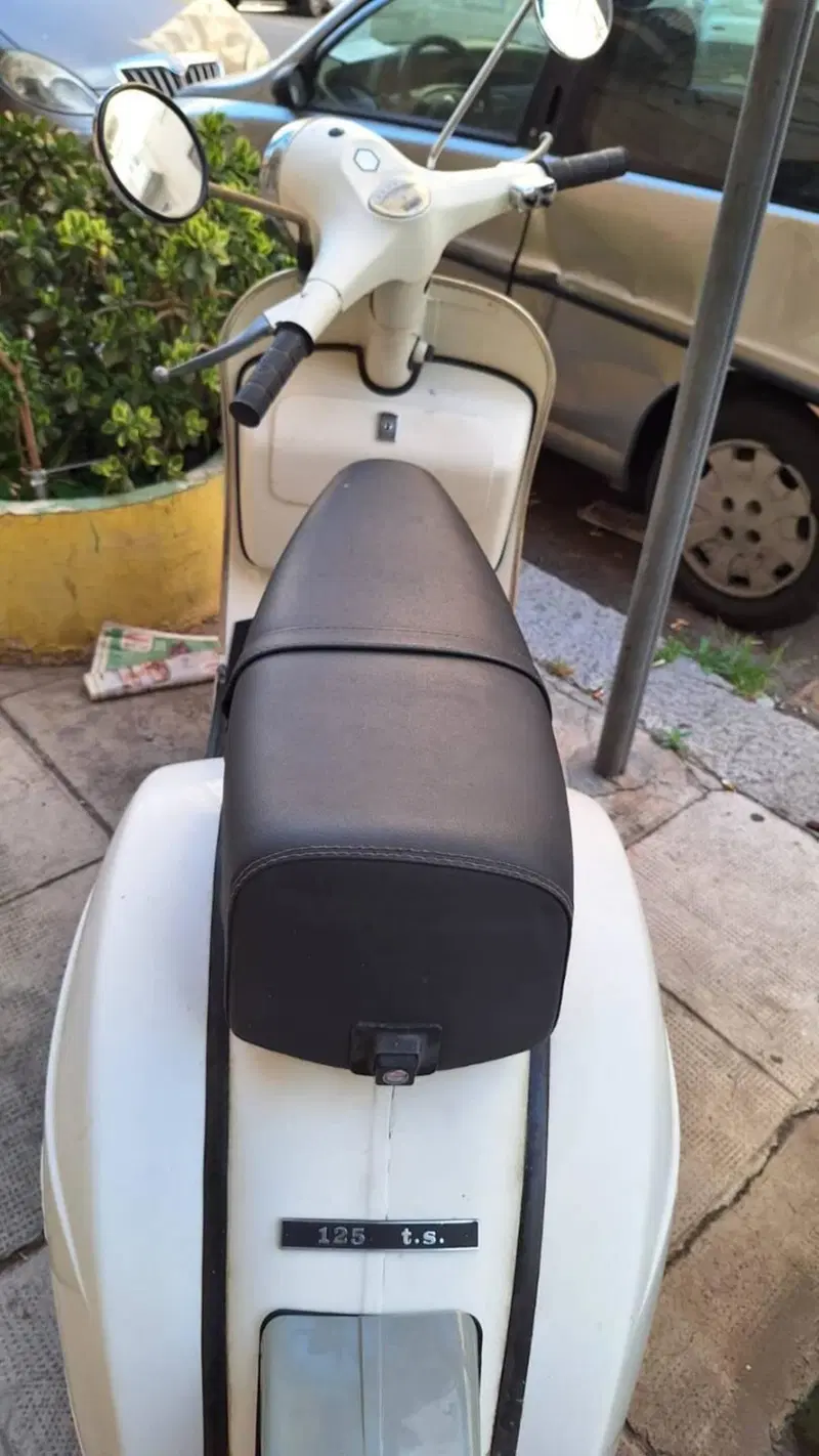 Piaggio Piaggio Vespa TS 125 (6)
