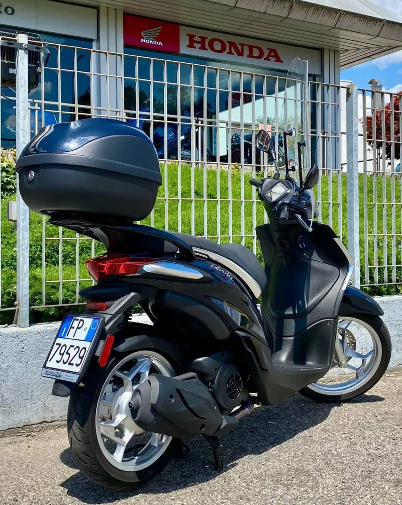 Piaggio Liberty 150 (2025 - 26) (4)