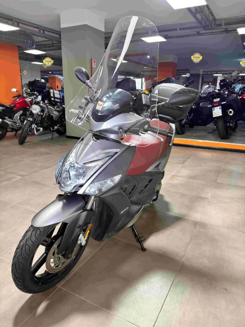 Kymco Agility 200i R16 + (2020) (3)