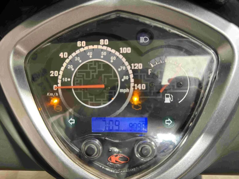 Kymco Agility 200i R16 + (2020) (5)