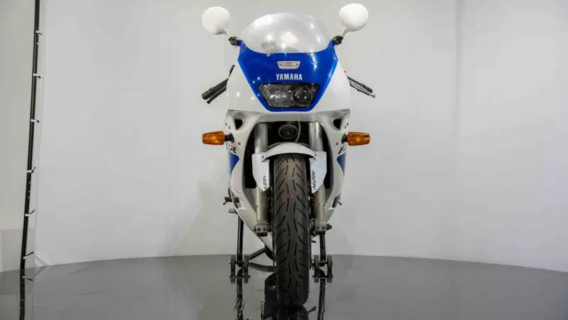 Yamaha FZR 1000 Exup (1991 - 93) (4)