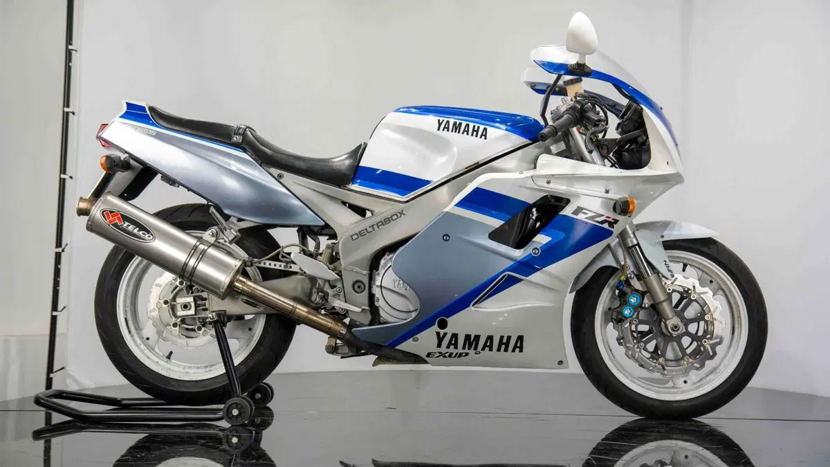 Yamaha FZR 1000 Exup (1991 - 93) (6)