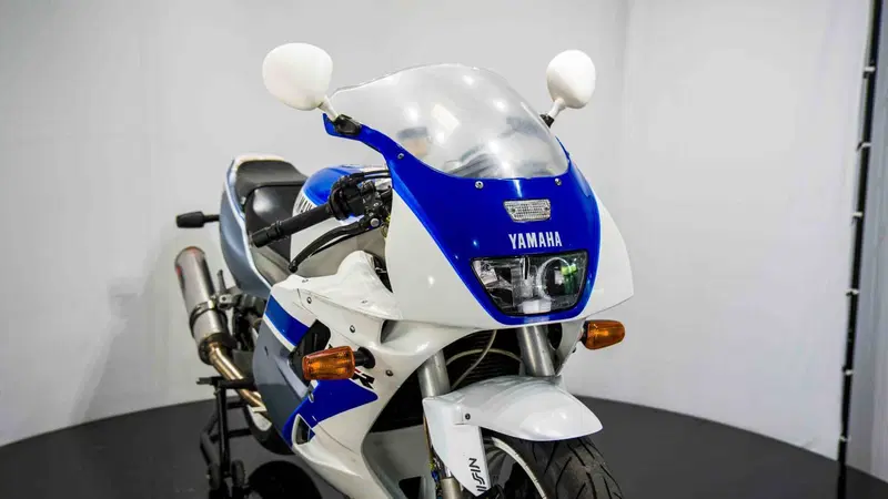 Yamaha FZR 1000 Exup (1991 - 93) (10)