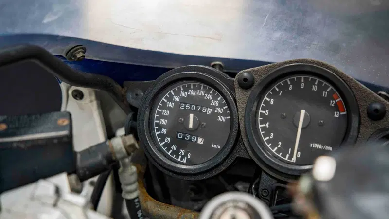Yamaha FZR 1000 Exup (1991 - 93) (18)