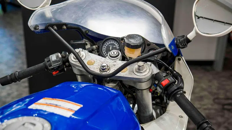 Yamaha FZR 1000 Exup (1991 - 93) (17)