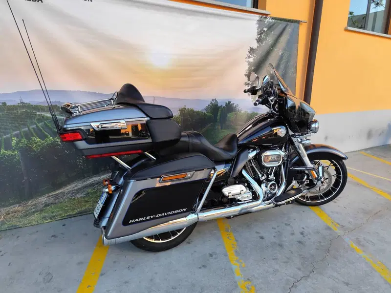 Harley-Davidson Street Glide Special (2021 - 23) (4)