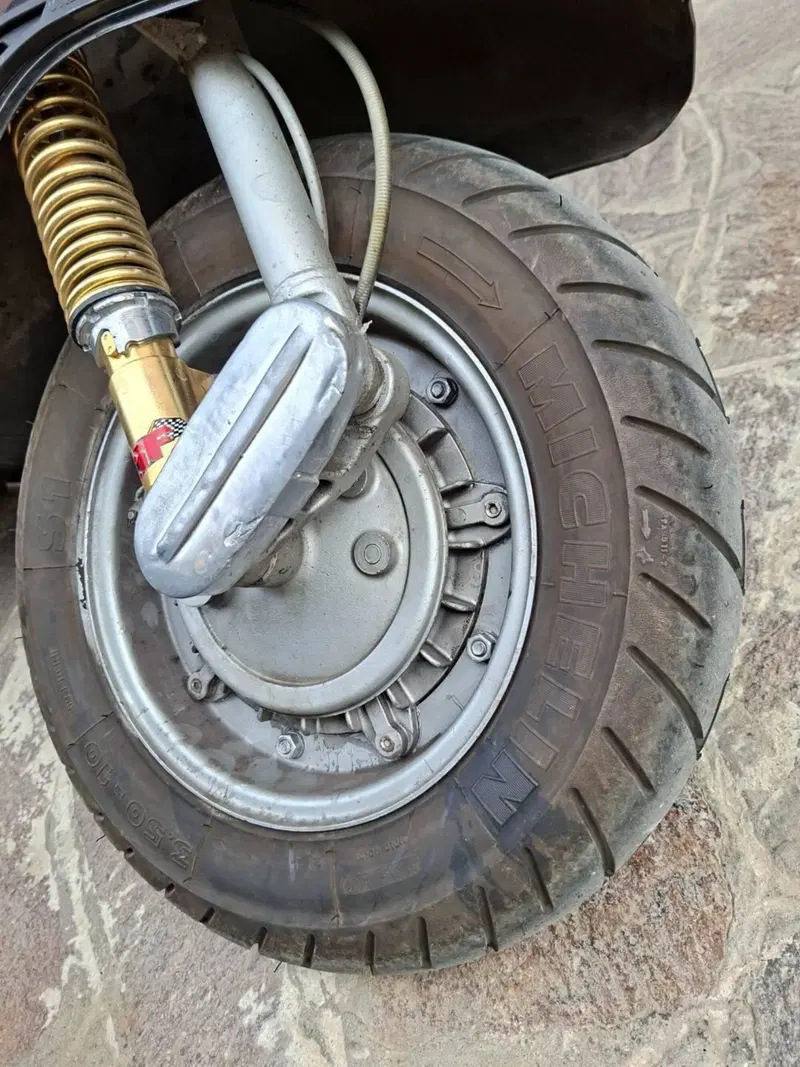 Piaggio Vespa (6)