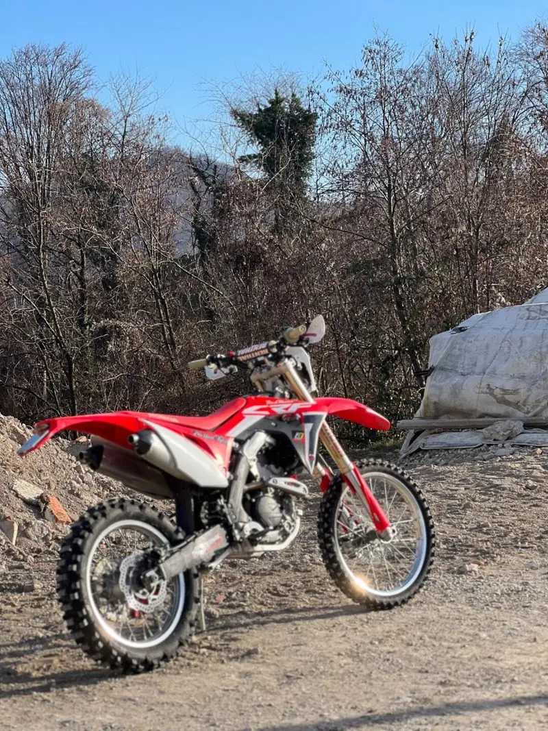 Honda CRF 250R (2018) (2)