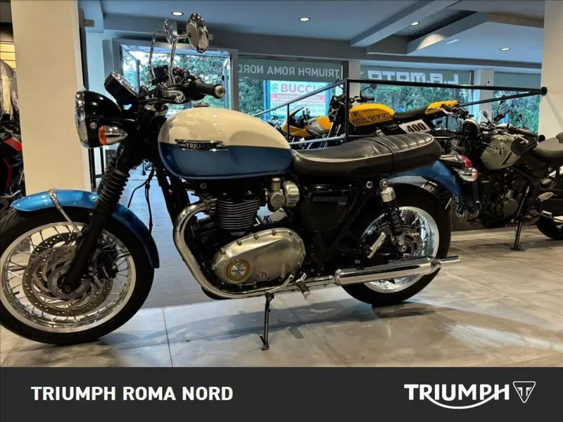 Triumph Bonneville T120 (2021 - 25) (3)