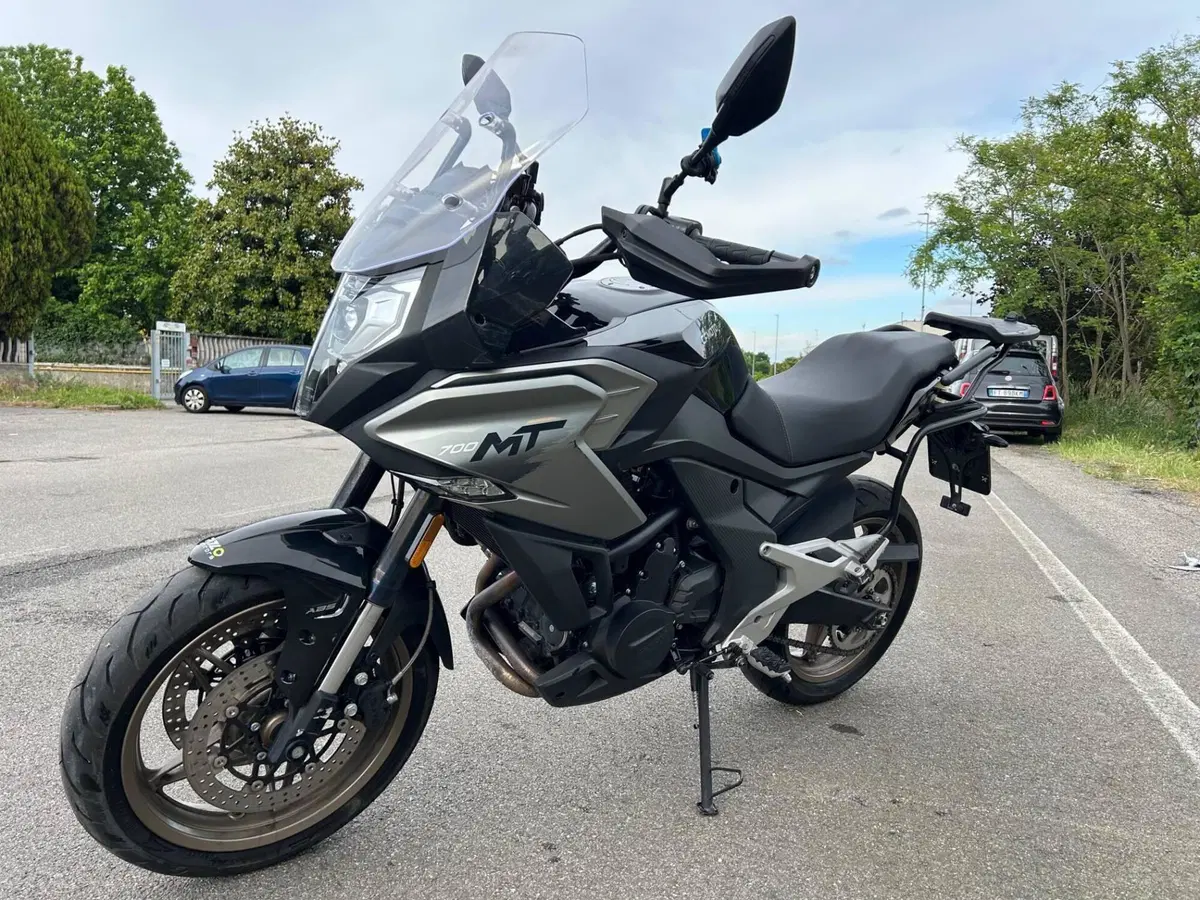CFMOTO 700MT (2024 - 26) (8)