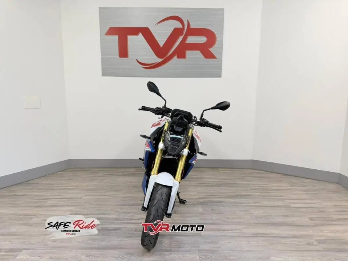 Bmw F 900 R (2021 - 24) (3)