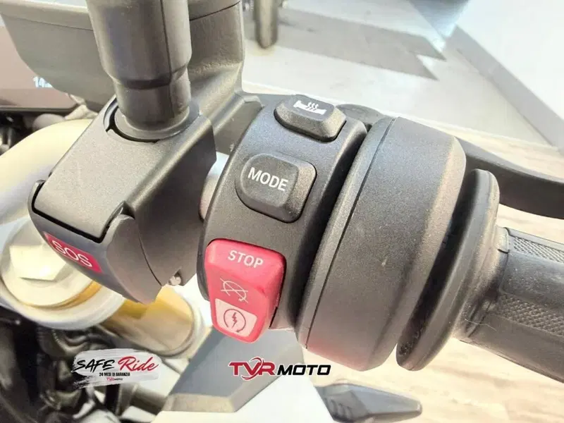 Bmw F 900 R (2021 - 24) (8)
