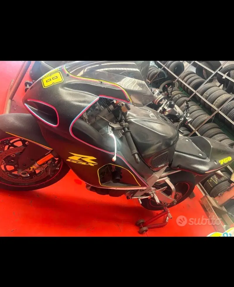 Suzuki GSX R 750 (1999 - 03)