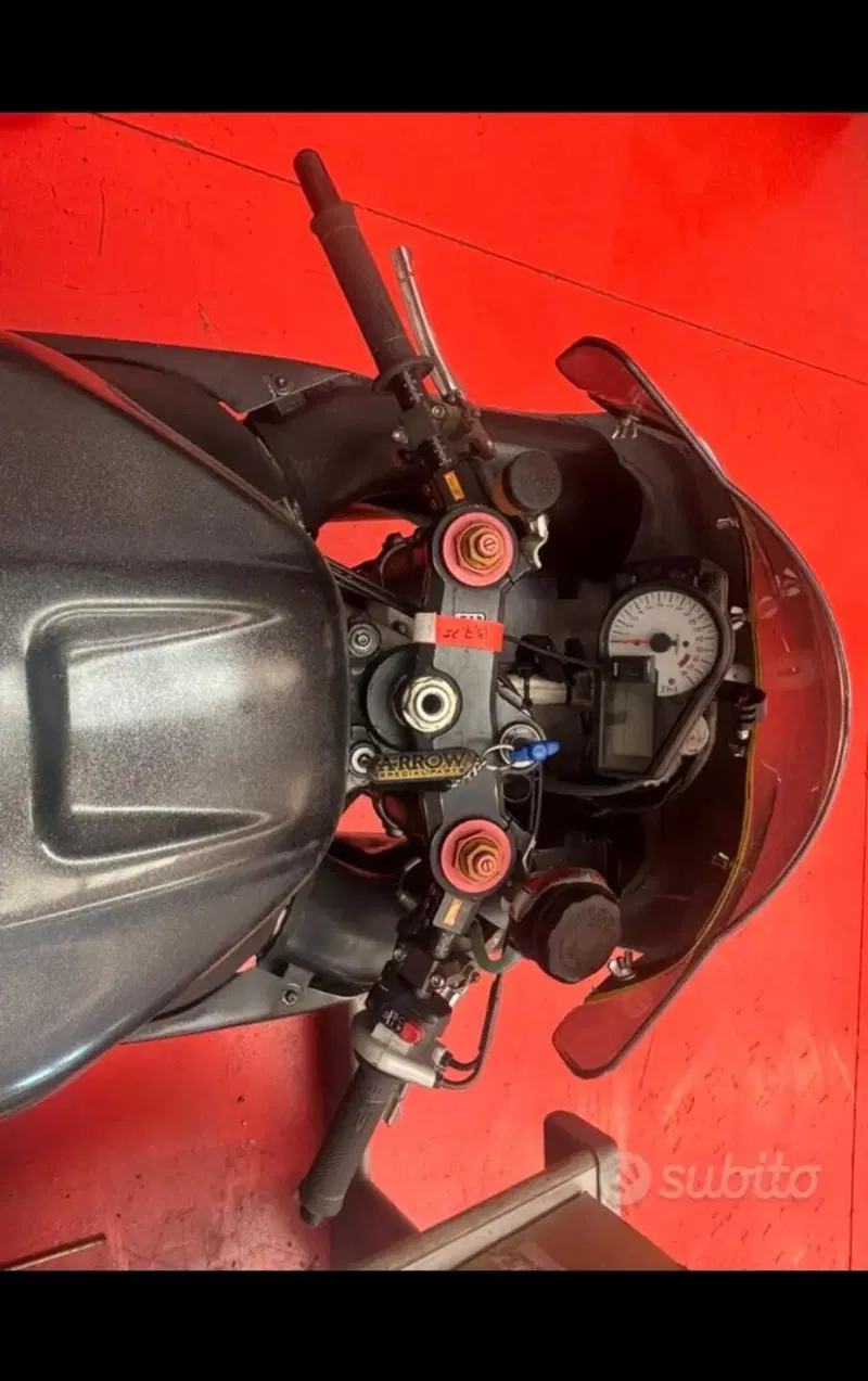 Suzuki GSX R 750 (1999 - 03) (3)