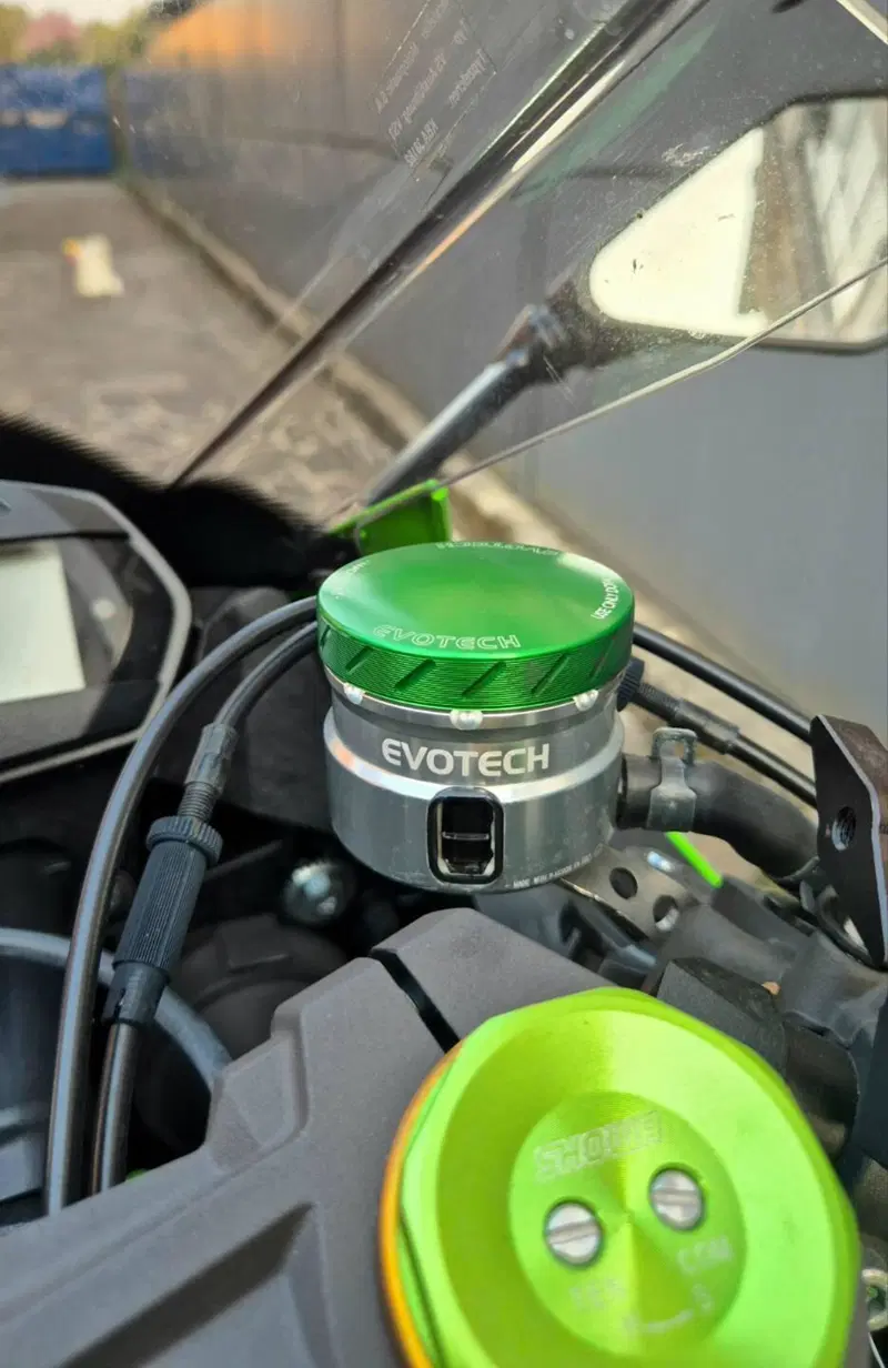 Kawasaki Ninja 636 ZX-6R ABS (2013 - 16) (7)
