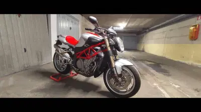MV Agusta Brutale 910 S (2005 - 11) usata
