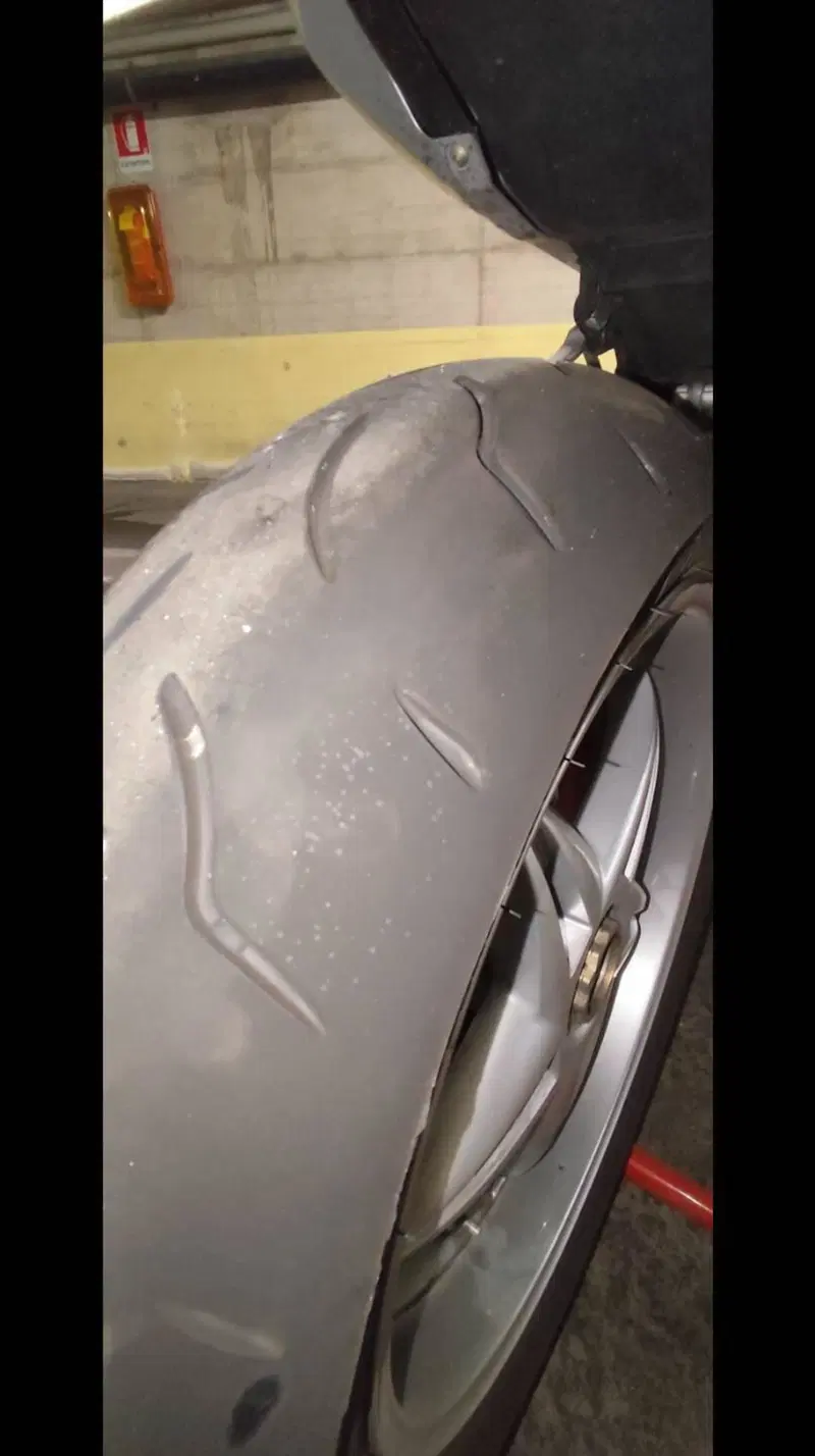 MV Agusta Brutale 910 S (2005 - 11) (4)