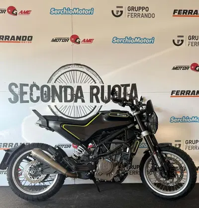 Husqvarna Svartpilen 401 (2018 - 19) usata