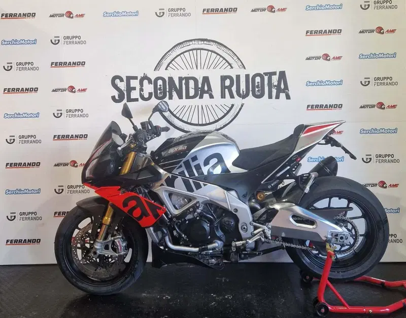 Aprilia Tuono V4 Factory (2019 - 20) (2)