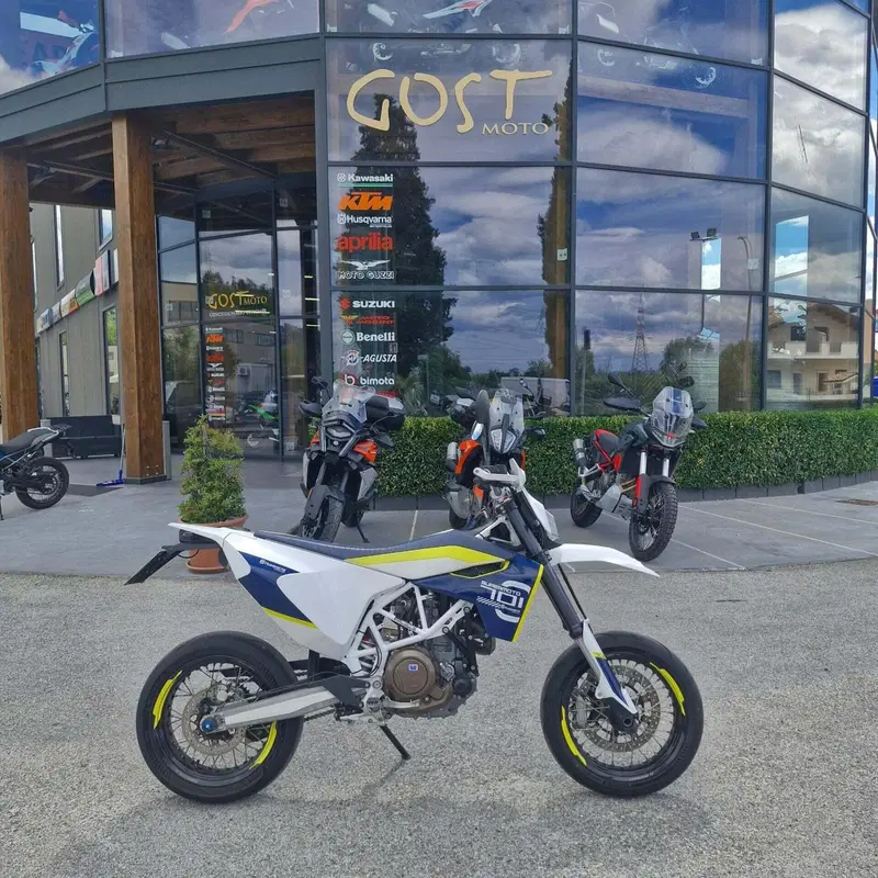 Husqvarna 701 Supermoto (2017 - 19)