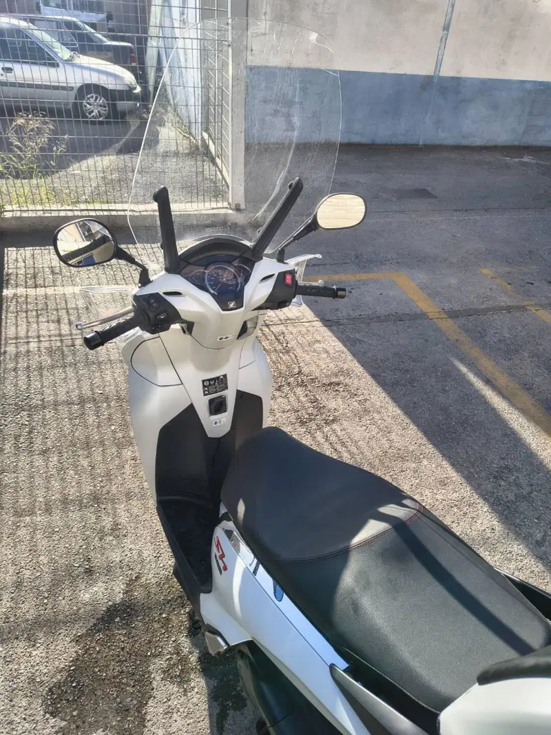 Honda SH 300 i Sport ABS (2018 - 20) (3)
