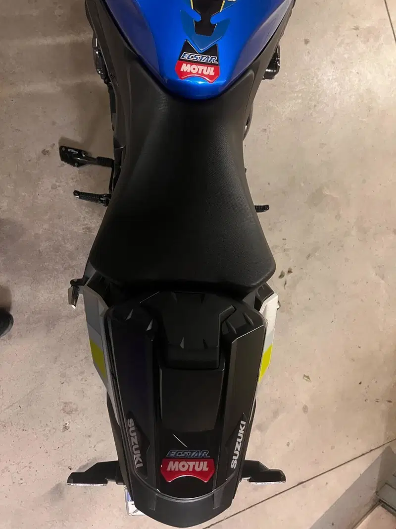 Suzuki GSX-S1000 (2021 - 25) (11)