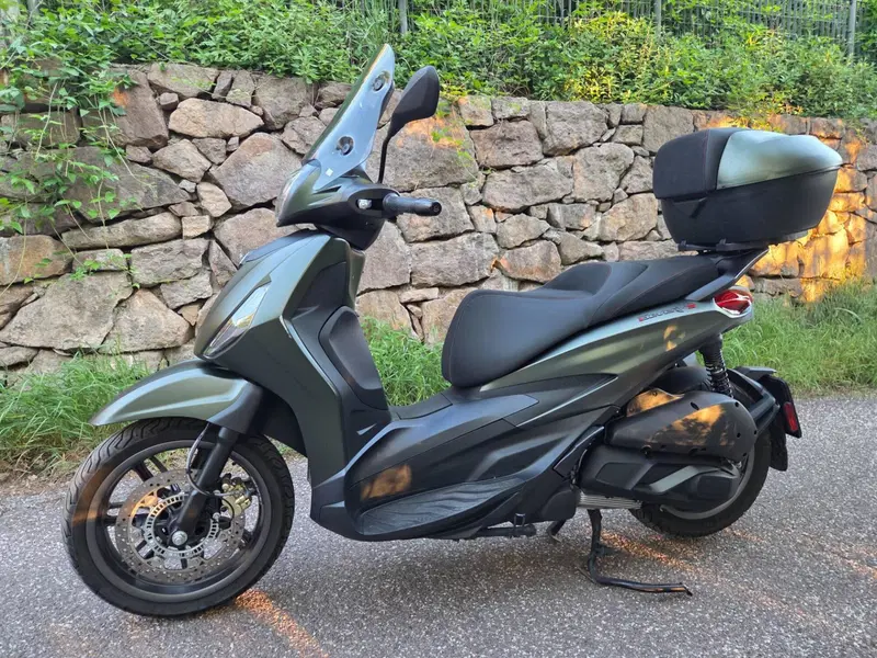 Piaggio Beverly 300 S ABS-ASR (2021 - 25)