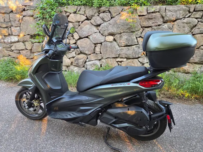 Piaggio Beverly 300 S ABS-ASR (2021 - 25) (3)