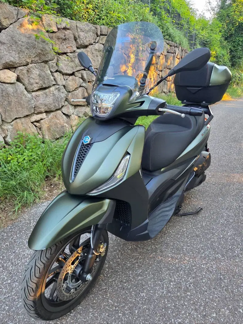 Piaggio Beverly 300 S ABS-ASR (2021 - 25) (4)