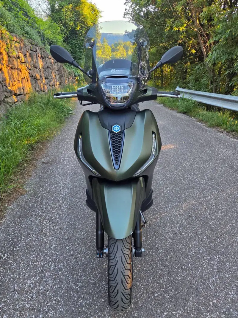 Piaggio Beverly 300 S ABS-ASR (2021 - 25) (5)