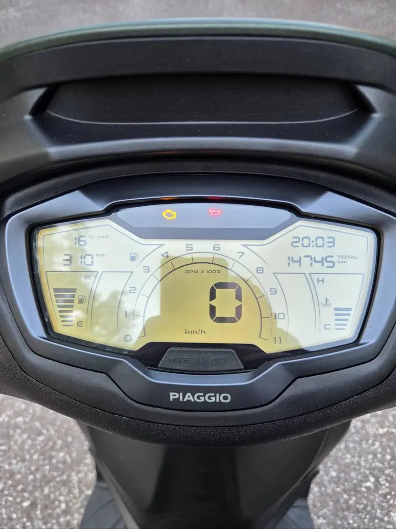 Piaggio Beverly 300 S ABS-ASR (2021 - 25) (6)