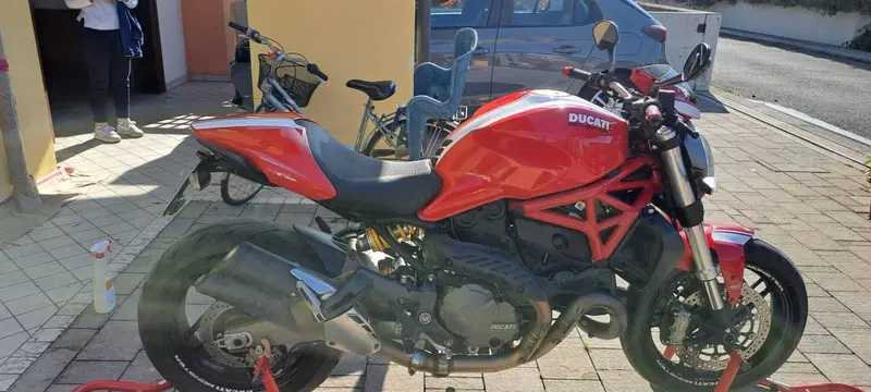 Ducati Monster 821 Stripe ABS (2015 - 17)