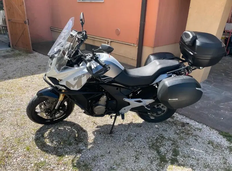 CFMOTO 650MT (2021 - 24) (3)