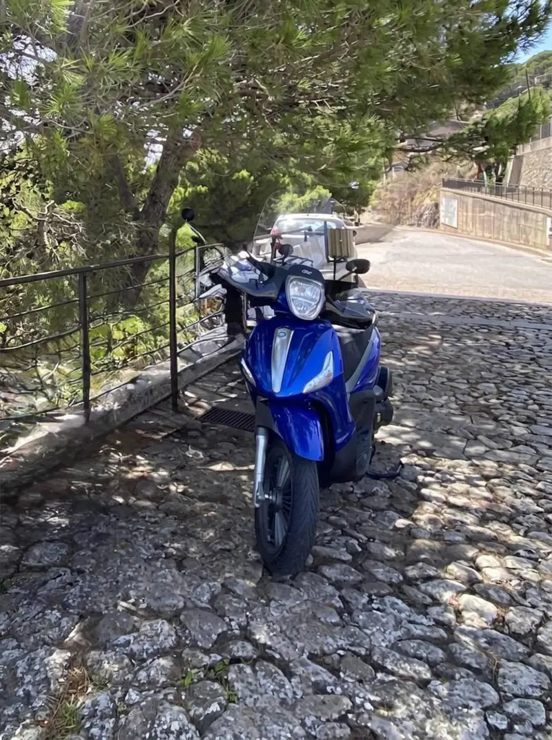Piaggio Beverly 300 S i.e. ABS-ASR (2016 - 20) (2)